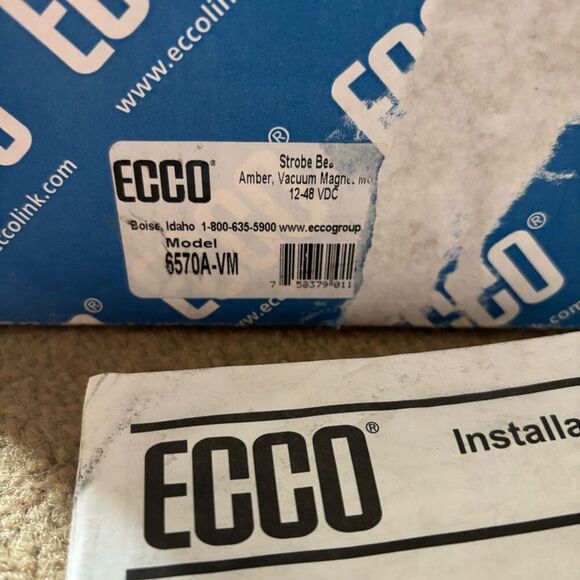 Ecco Amber Strobe Beacon Model 6570A-VM Vacuum Magnet *Nice* - Picture 5 of 7